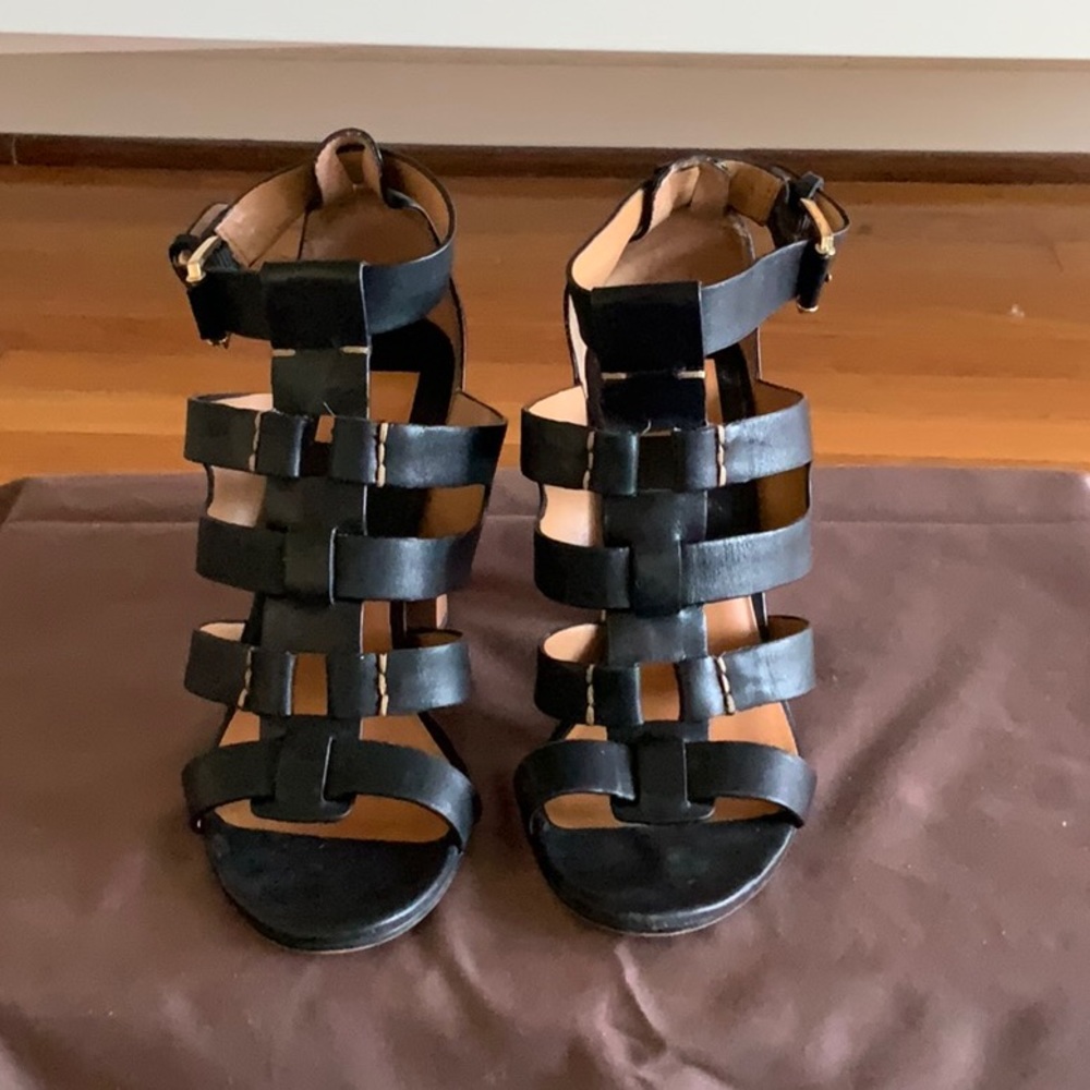 Comfy leather high sandals